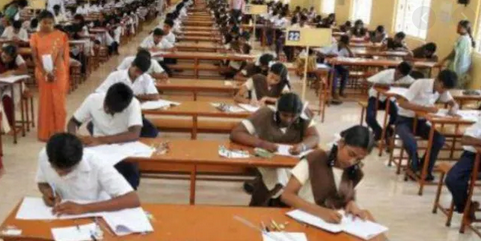 CBSE Bord Exam Postponed: अब नहीं होंगी 10वीं की परीक्षा,12वीं की स्थगित, पीएम की बैठक में लिया गया फैसला