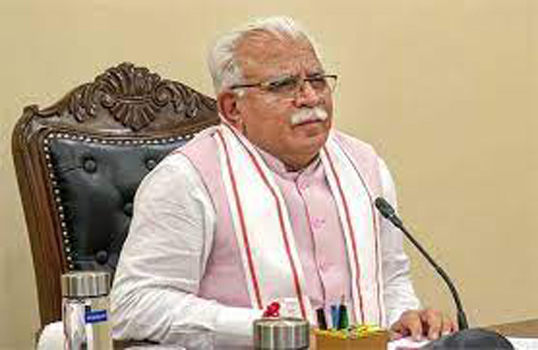 CM Manohar Lal Took The Meeting: हरियाणा के मुख्यमंत्री मनोहर लाल की अध्यक्षता में कोरोना-19 की समीक्षा बैठक, तीसरी लहर की किसी भी स्थिति से निपटने के लिए सरकार तैयार