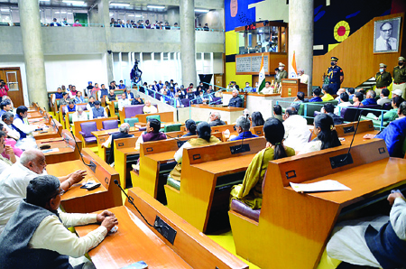 Haryana Vidhan Sabha Budget Session Update आयुष्मान भारत योजना: बीपीएल परिवारों सहित अन्य को शामिल करने की प्रकिया शुरू : विज