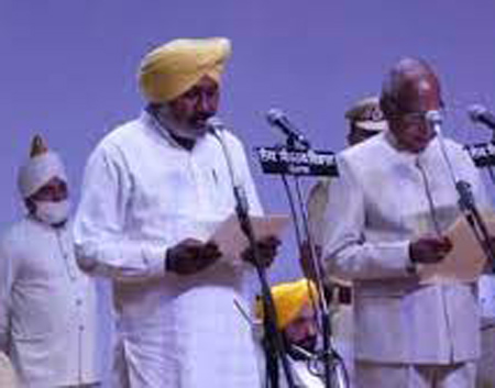 Punjab New Cabinet 10 विधायकों ने ली मंत्री पद की शपथ