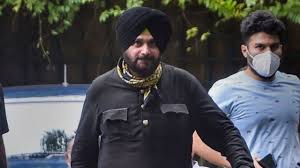 Sidhu Surrender: नवजोत सिंह सिद्धू ने पटियाला कोर्ट में किया सरेंडर, पढ़े पूरी खबर