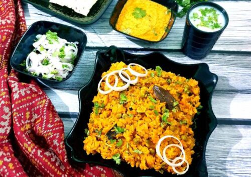 Kathiyawadi Masala Khichdi : लंच में कुछ चटपटा खाने का मन हो तो बनाएं काठियावाड़ी मसाला खिचड़ी