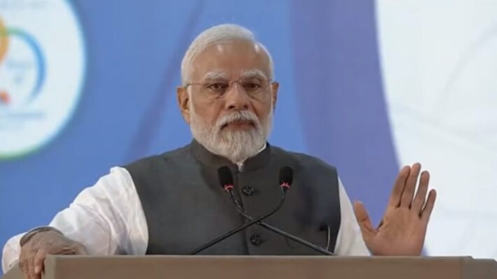 Narendra Modi Gujarat Visit : मोदी ने गुजरात का सीएम रहते हुए आईं चुनौतियों पर की चर्चा