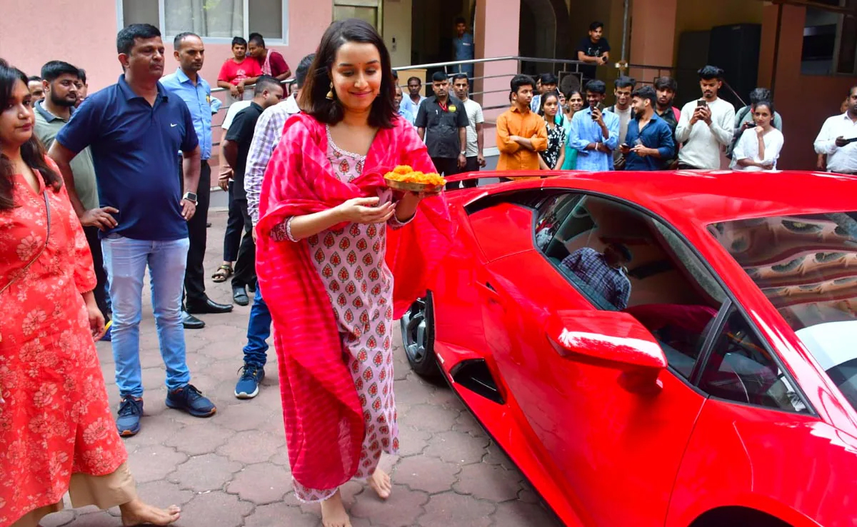 Shraddha Kapoor New Car