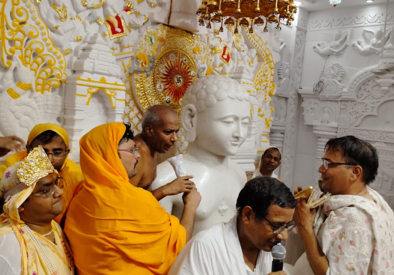 Shri Digambar Jain Mandir Panipat : श्री दिगंबर जैन बड़ा मंदिर जैन मोहल्ला पानीपत में त्रि दिवसीय वेदी प्रतिष्ठा महामहोत्सव का समापन, प्रतिमाएं लगभग 1500 वर्ष प्राचीन