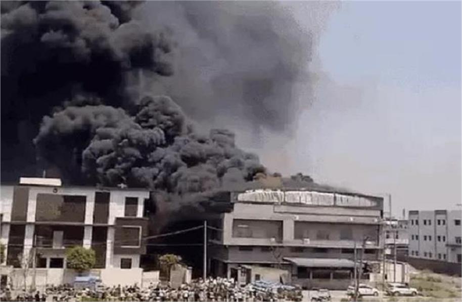 Panipat Factory Fire : पानीपत में कपड़े की फैक्ट्री में लगी भीषण आग