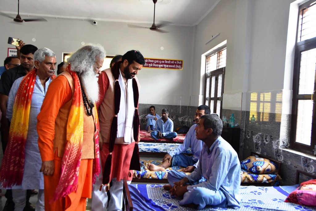 Orphanage And Old Age Home Panipat : मुख्यमंत्री नायब सिंह ने पानीपत में किया अनाथ एवं वृद्ध आश्रम का उद्घाटन