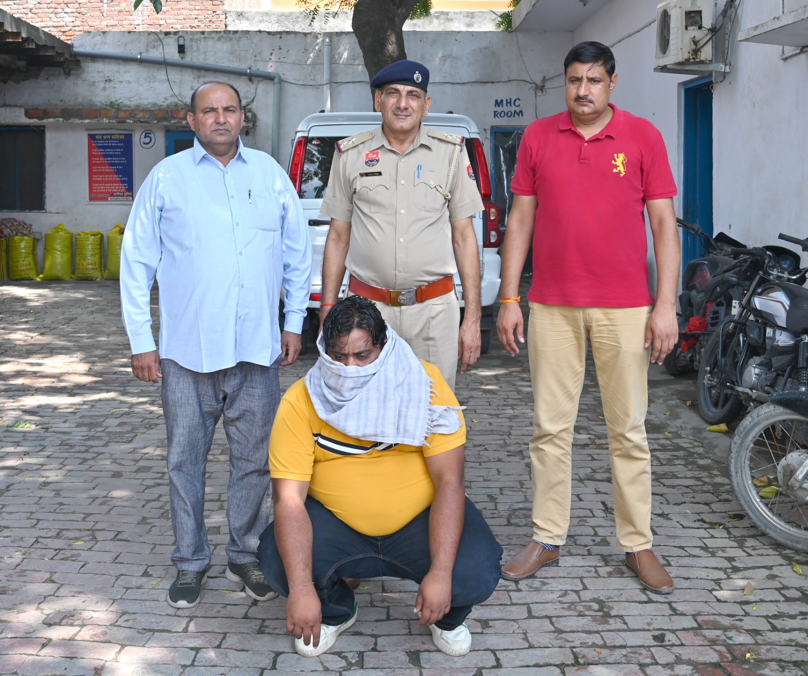 Illicit Liquor Smuggling : 970 पेटी अवैध शराब तस्करी मामले में संलिप्त पांचवां आरोपी अंबाला से गिरफ्तार 