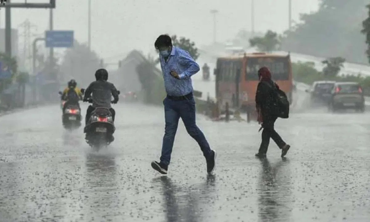 IMD Forecast : मौसम की मार से मचा हाहाकार – दिल्ली में कई इलाके डूबे, 19 राज्यों में भारी बारिश का अलर्ट