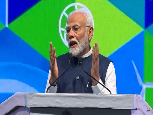 PM Modi At RE-INVEST 2024 : भारत अगले 1000 वर्षों के लिए तैयारी कर रहा है, एक स्थायी ऊर्जा मार्ग बनाने के लिए दृढ़ संकल्पित : पीएम मोदी