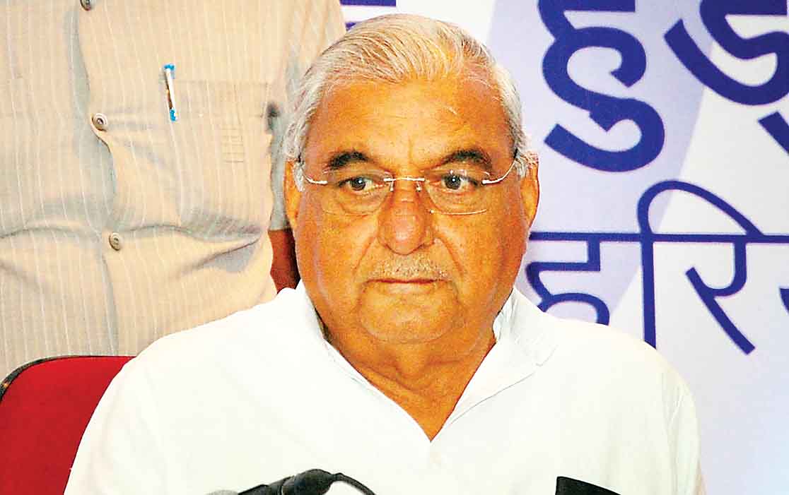 Hooda PC in Rohtak : विरोधी दल जानबूझकर समाज को बांटने वाली साजिशें रच रहे : हुड्डा 