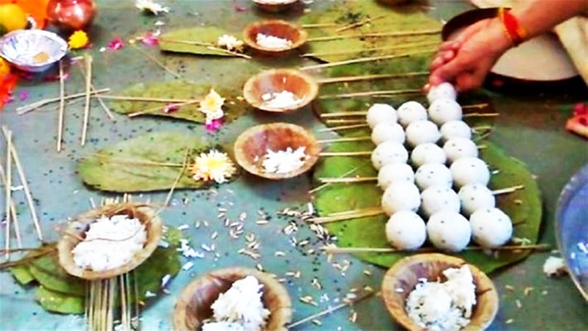 Pitru Paksha 2024 : 17 सितंबर से शुरू हो रहा है पितृपक्ष,  पितृपक्ष के दौरान भूलकर भी न खरीदें ये चीज़ें 