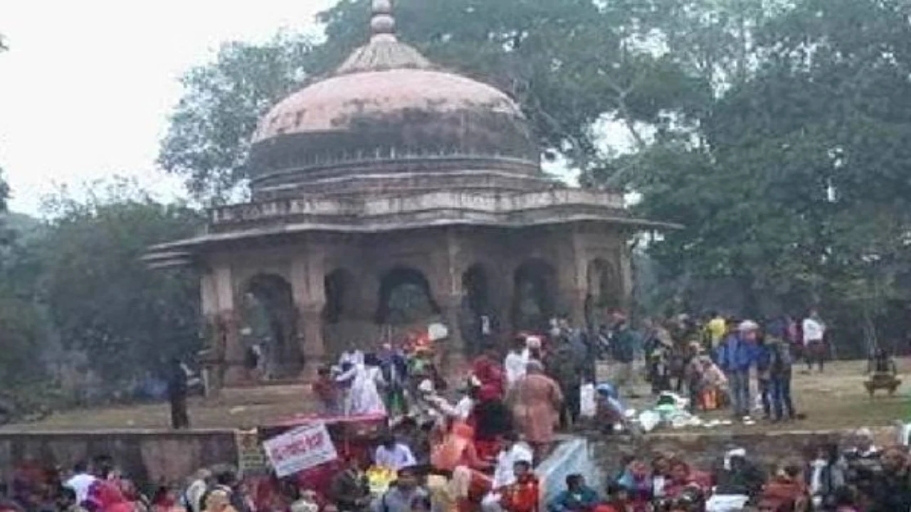 Haryana Temple: पलवल के इस मंदिर में अगर कोई भी महिला जाकर मन्नत मांगेगी, तो नहीं होने वाली खारिज