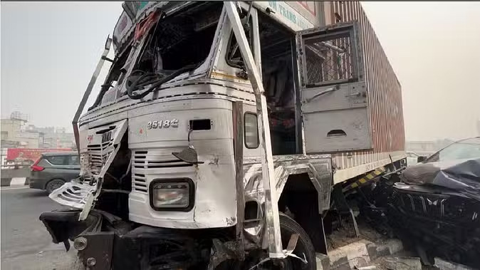 Panipat Major Road Accident : बेकाबू ट्रक लोगों को कुचलता चला गया, 5 लोगों की मौत, और भी बढ़ सकती है संख्या