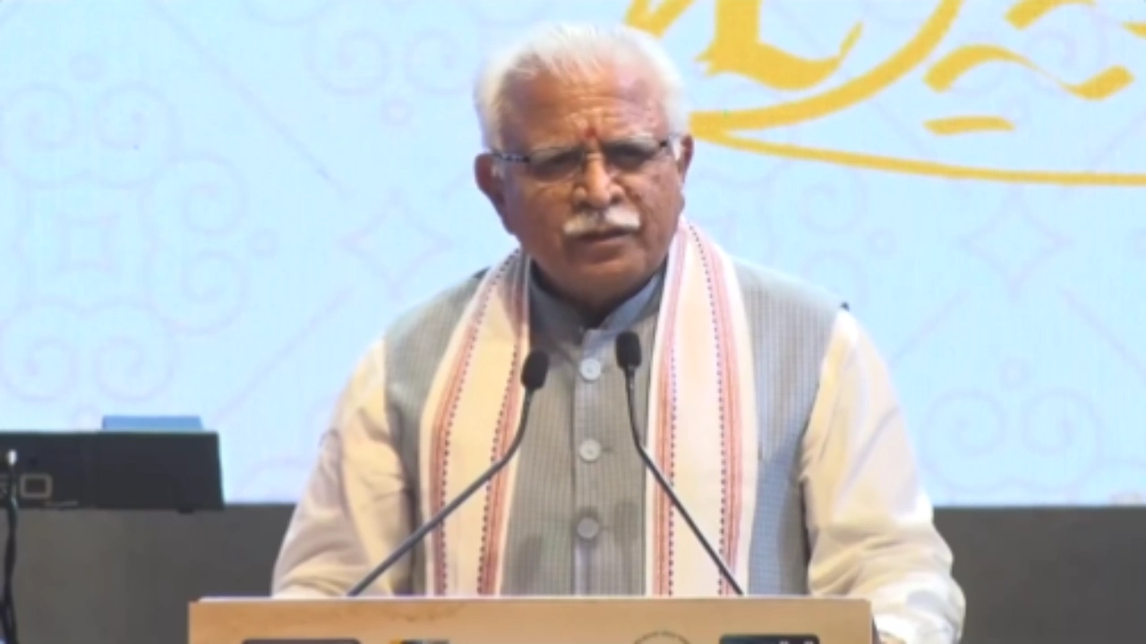 Manohar Lal Khattar: ‘हरियाणा में बेटी का रिश्ता करने से पहले पूछते हैं…’, खट्टर ने महिलाओं को लेकर क्यों कही ऐसी बात